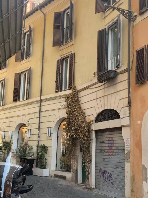 Casa Claudia ~ Rione Monti-Colosseo Rom Exteriör bild